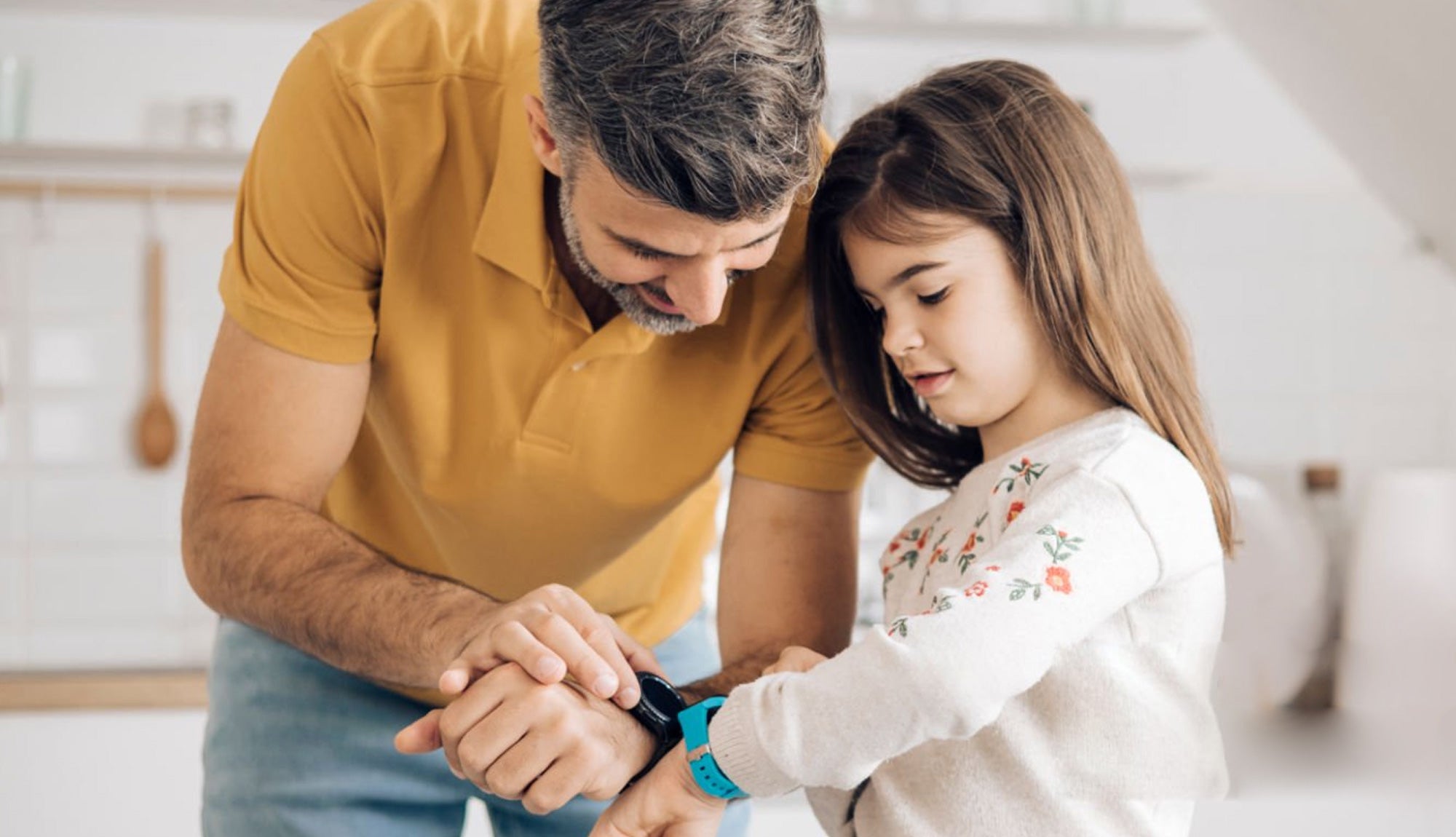 How Smartwatches Can Help Kids Develop Healthy Habits